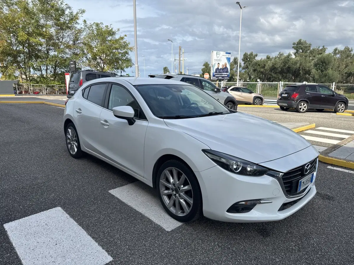 Mazda Mazda3 usata a Reggio Calabria (7)