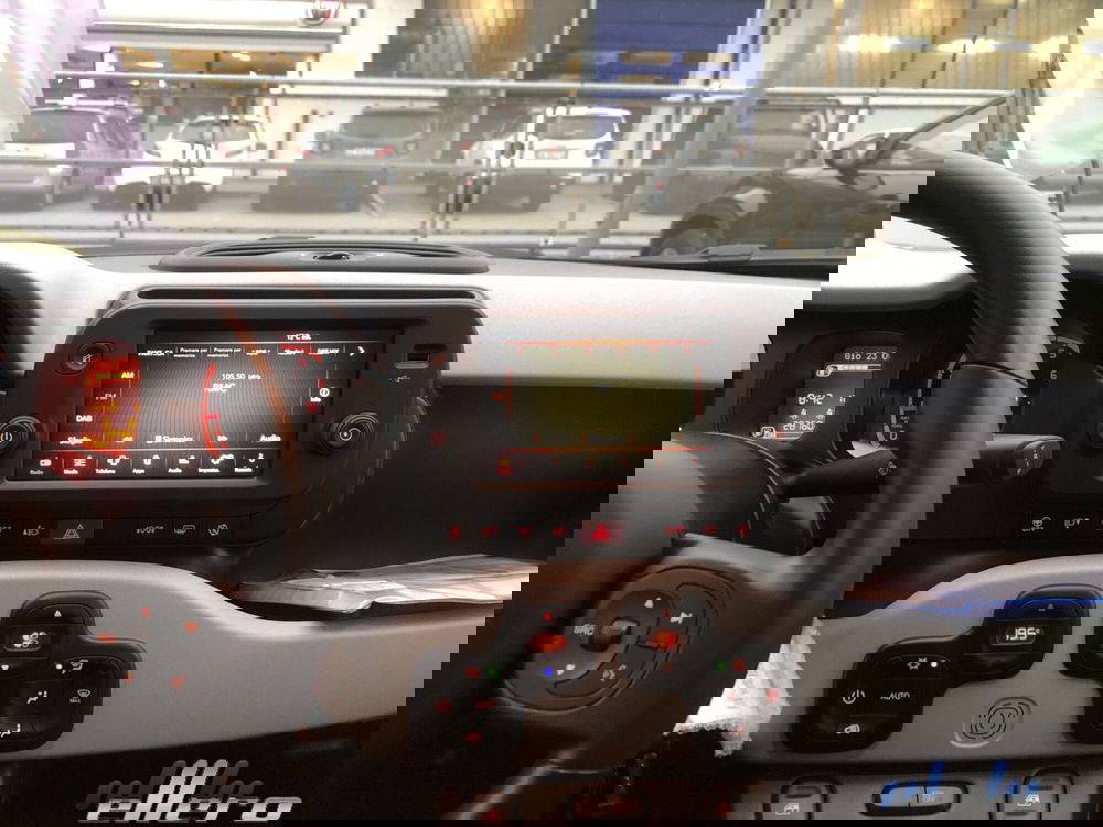 Fiat Panda Cross nuova a Cuneo (15)