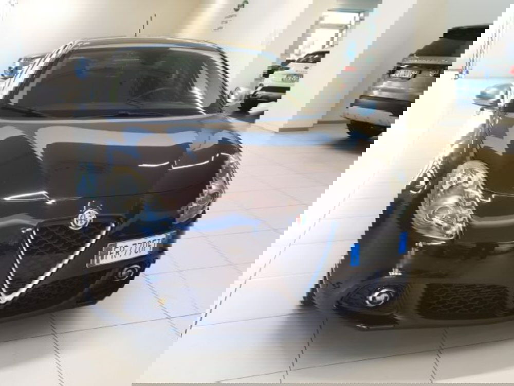 Alfa Romeo Giulietta usata a Modena (13)