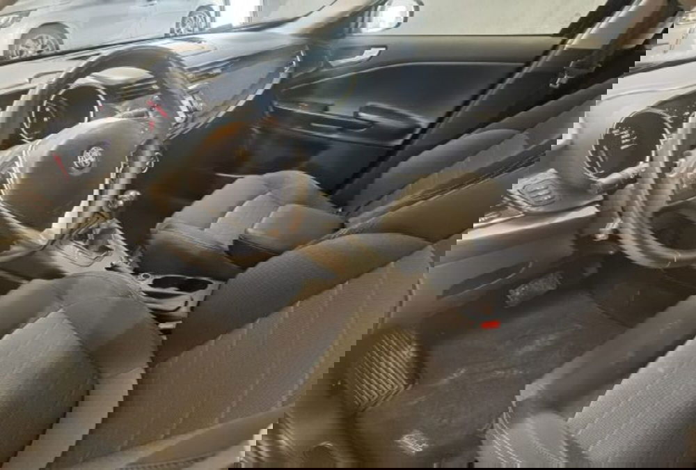 Alfa Romeo Giulietta usata a Modena (7)