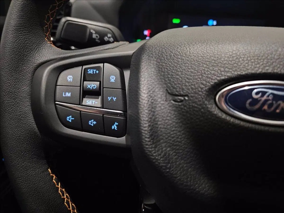 Ford Ranger Pick-up nuova a Palermo (14)