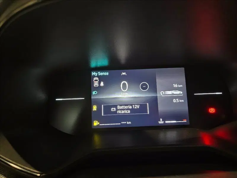 Renault Clio nuova a Palermo (12)