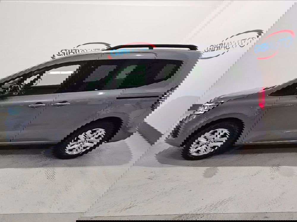 Renault Kangoo nuova a Palermo (3)