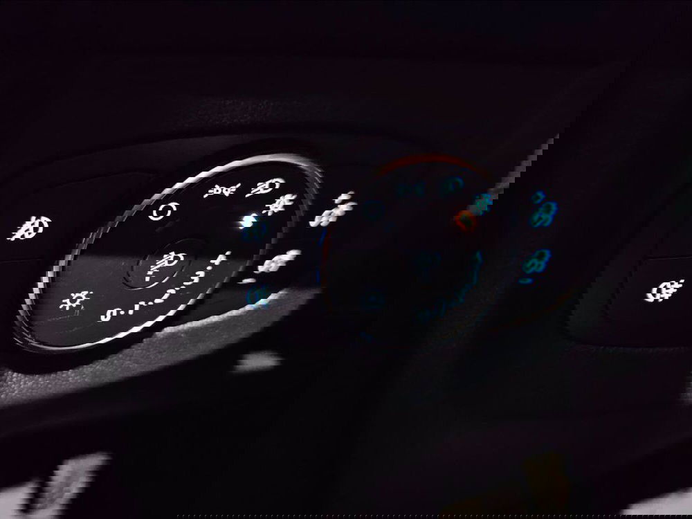 Ford Transit Courier Furgone nuova a Palermo (13)