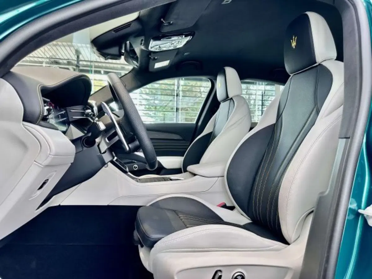 Maserati Grecale nuova a Torino (8)