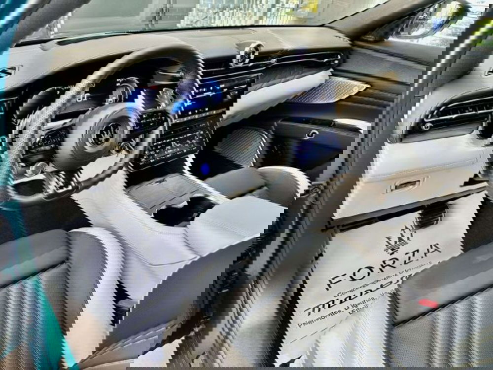 Maserati Grecale nuova a Torino (9)