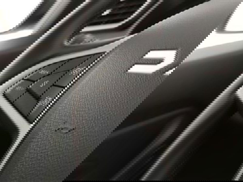 Dacia Duster usata a Bari (15)