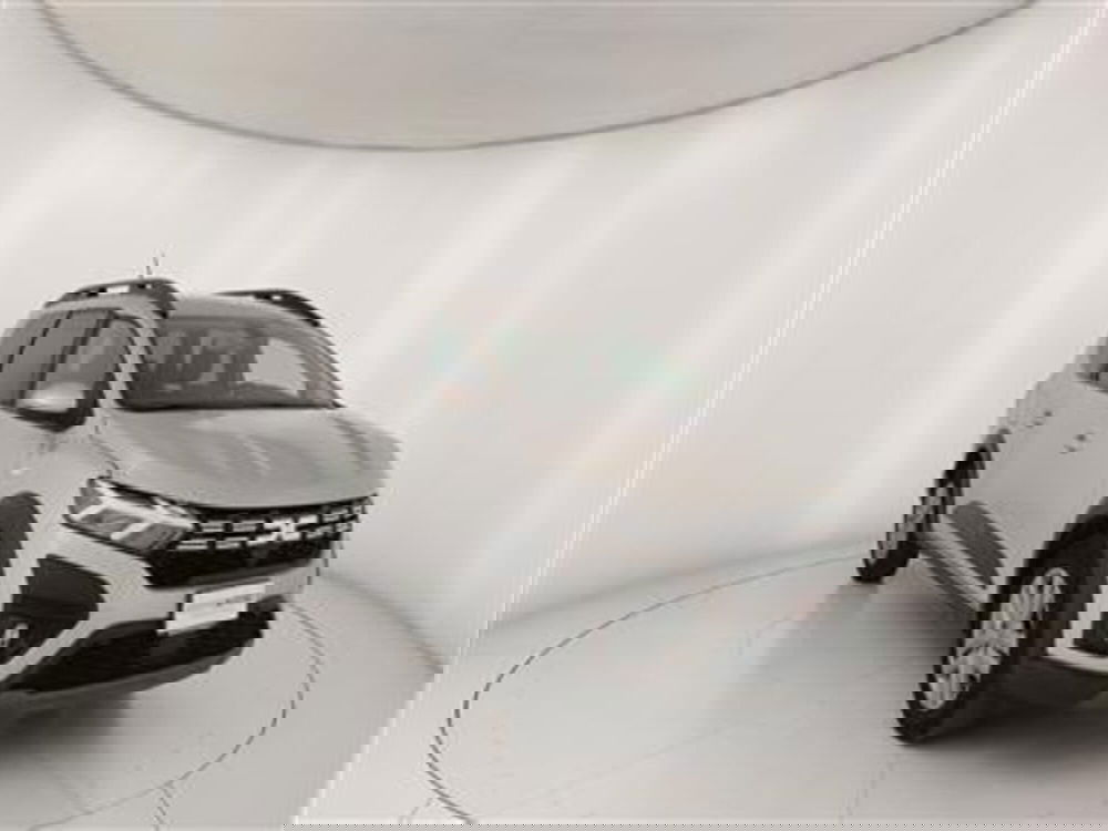 Dacia Jogger usata a Bari (11)