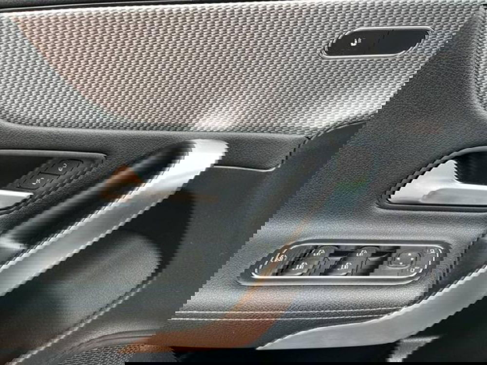 Mercedes-Benz Classe A Sedan usata a Milano (11)