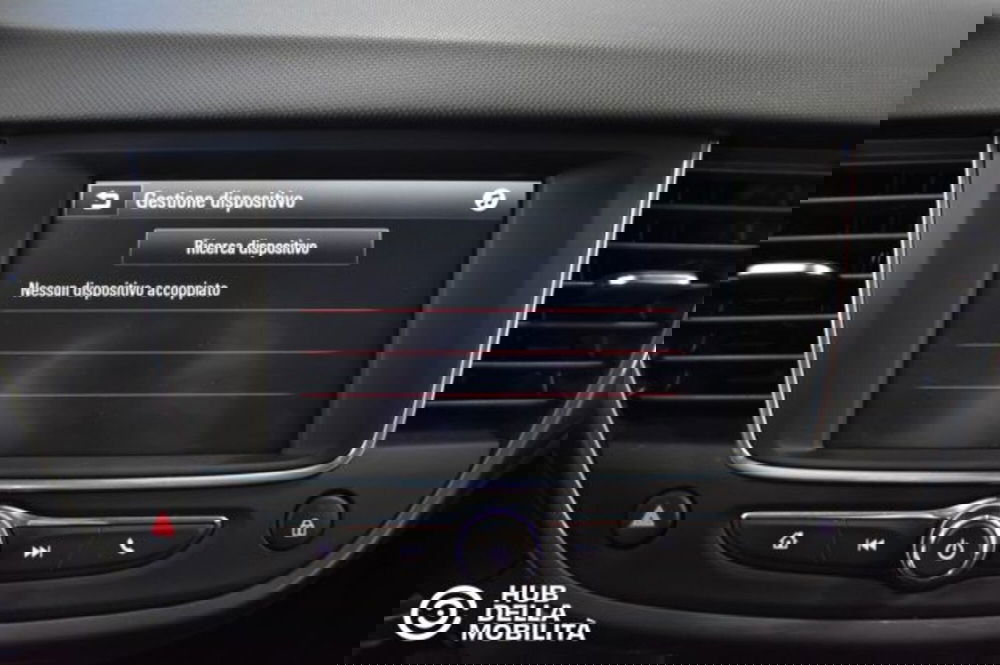 Opel Crossland usata a Perugia (17)