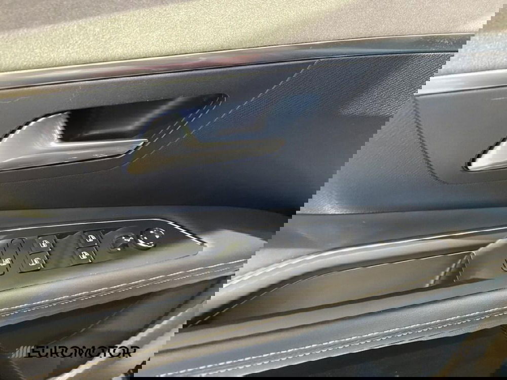 Peugeot 3008 usata a Bari (14)