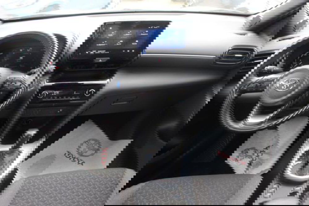 Toyota Yaris Cross usata a Roma (10)