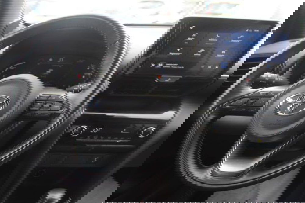 Toyota Yaris Cross usata a Roma (11)