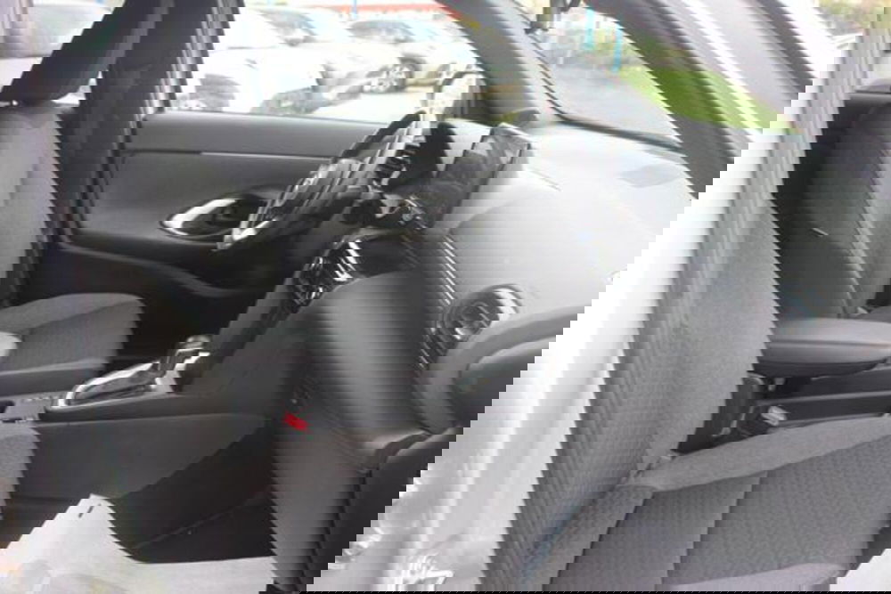 Toyota Yaris Cross usata a Roma (7)