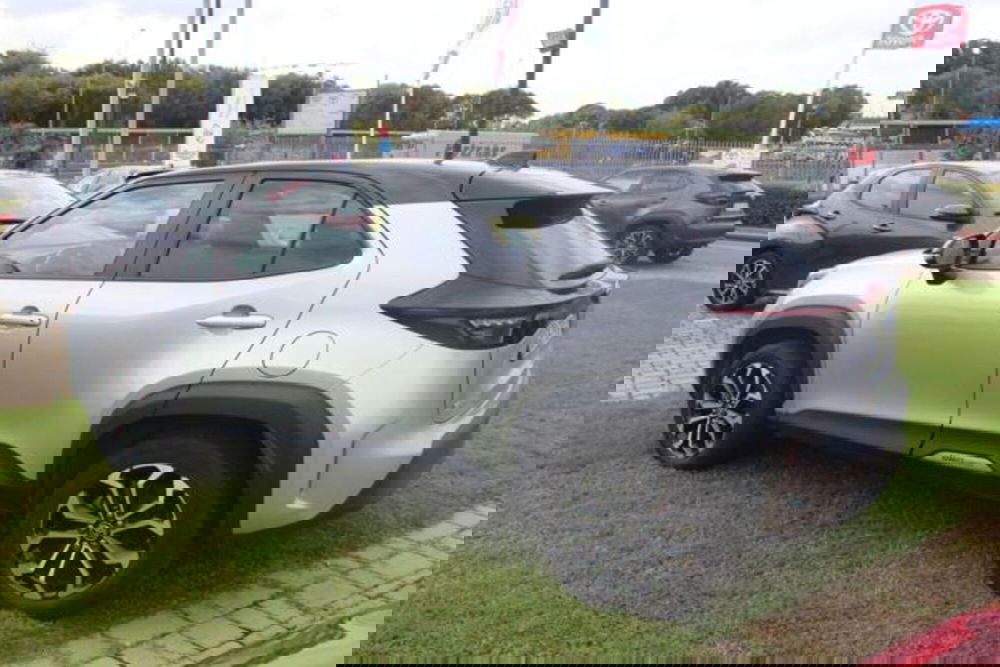 Toyota Yaris Cross usata a Roma (9)