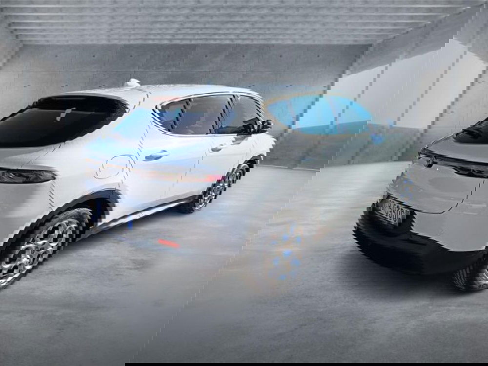 Alfa Romeo Tonale usata a Bari (6)