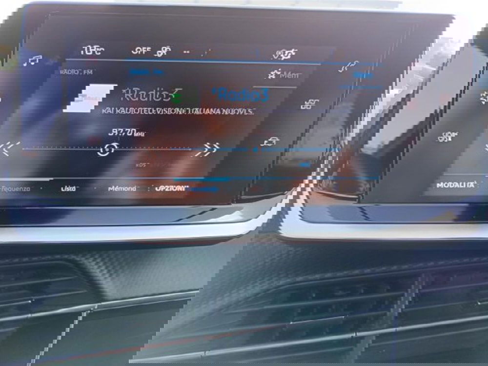 Peugeot 2008 usata a Bari (18)