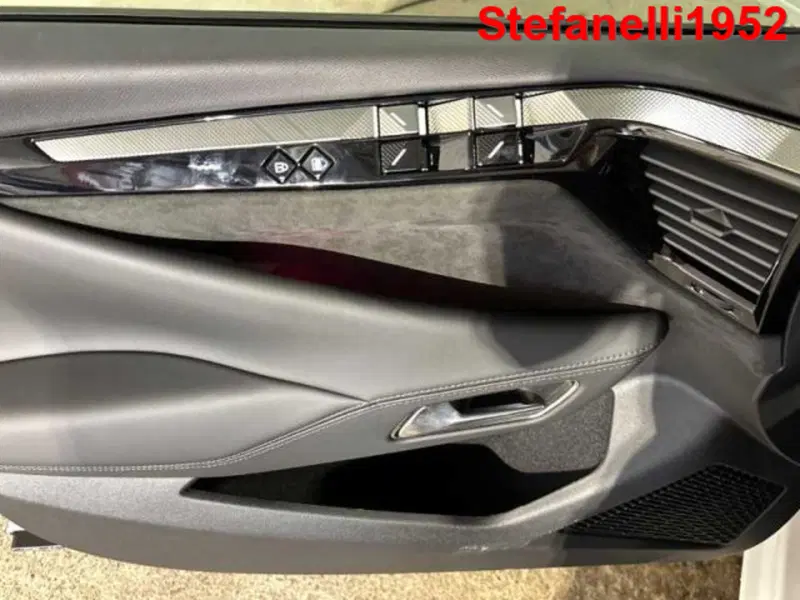 Ds DS 4 nuova a Bologna (10)