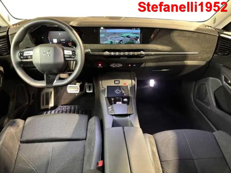 Ds DS 4 nuova a Bologna (13)