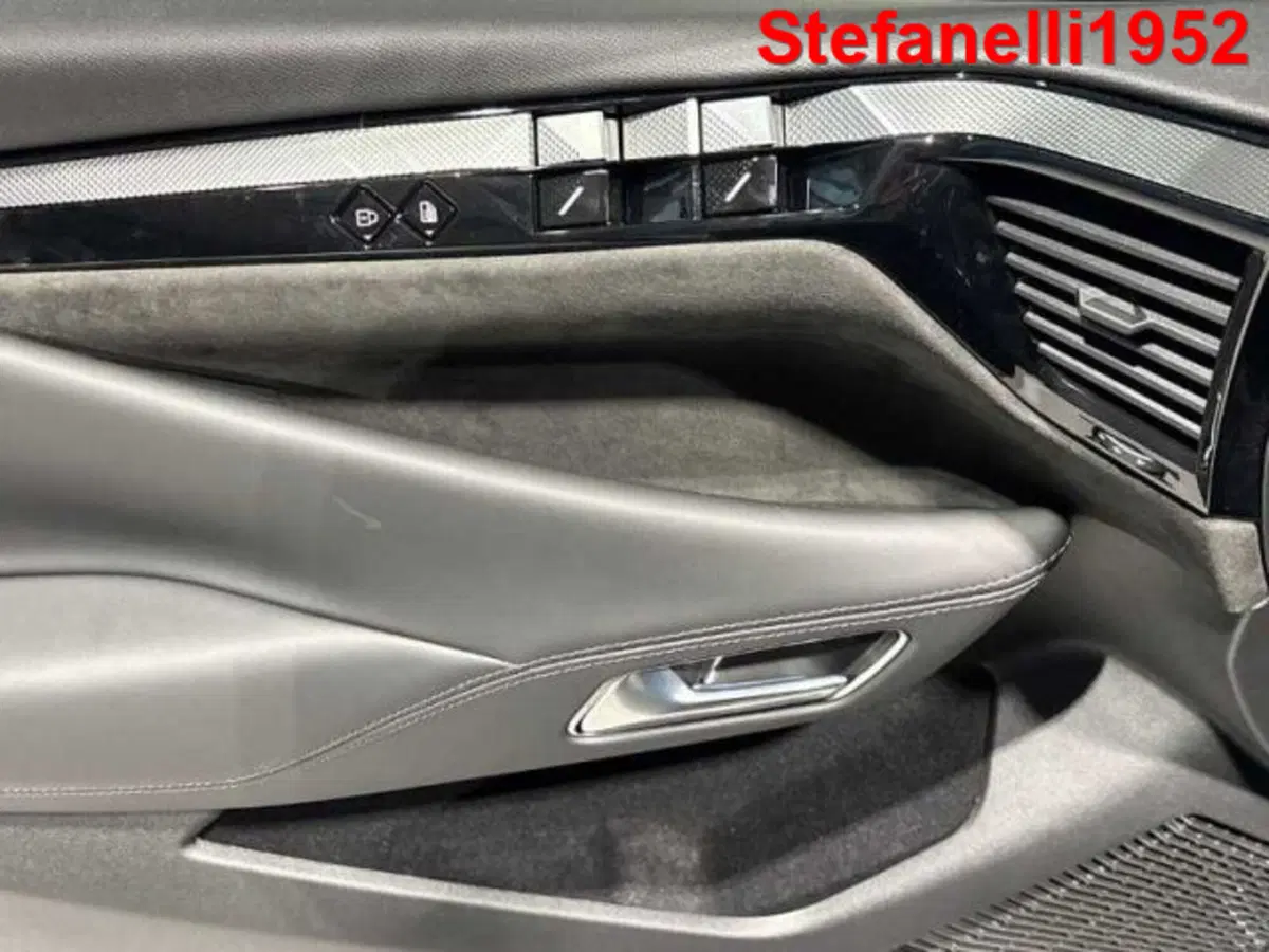 Ds DS 4 nuova a Bologna (10)