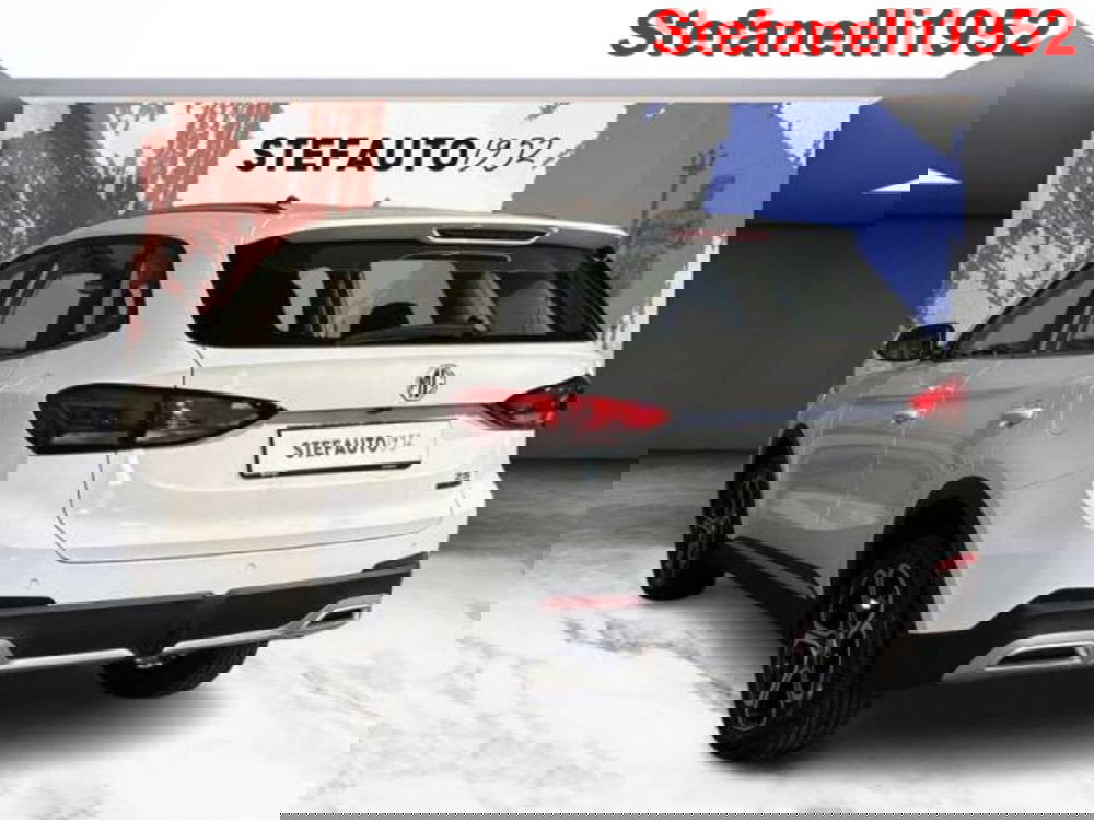 Mg ZS EV nuova a Bologna (5)