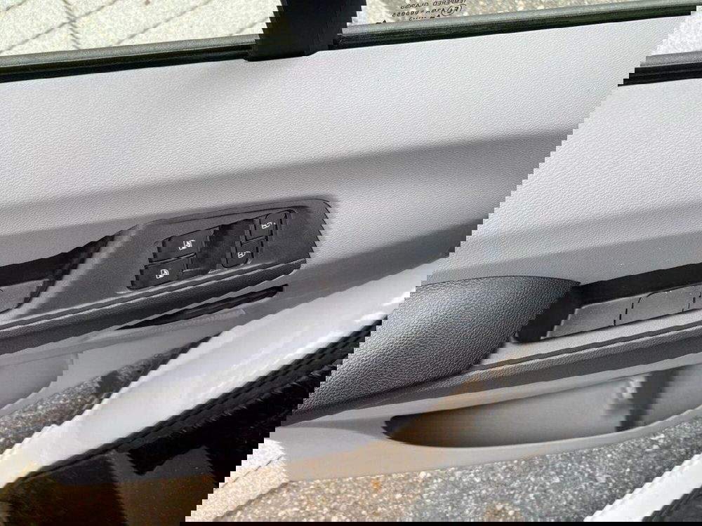 Maxus Deliver Cabinato nuova a Torino (12)