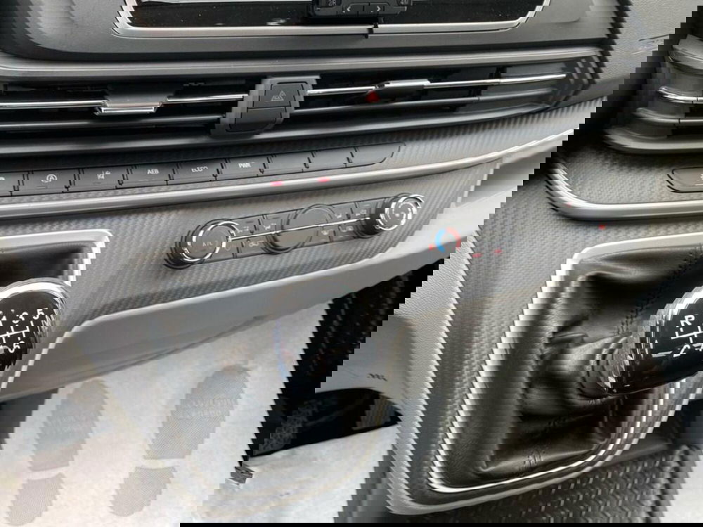 Maxus Deliver Cabinato nuova a Torino (10)