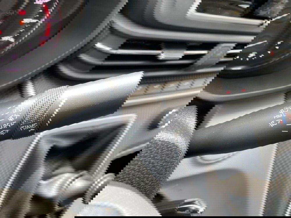 Maxus Deliver Cabinato nuova a Torino (13)