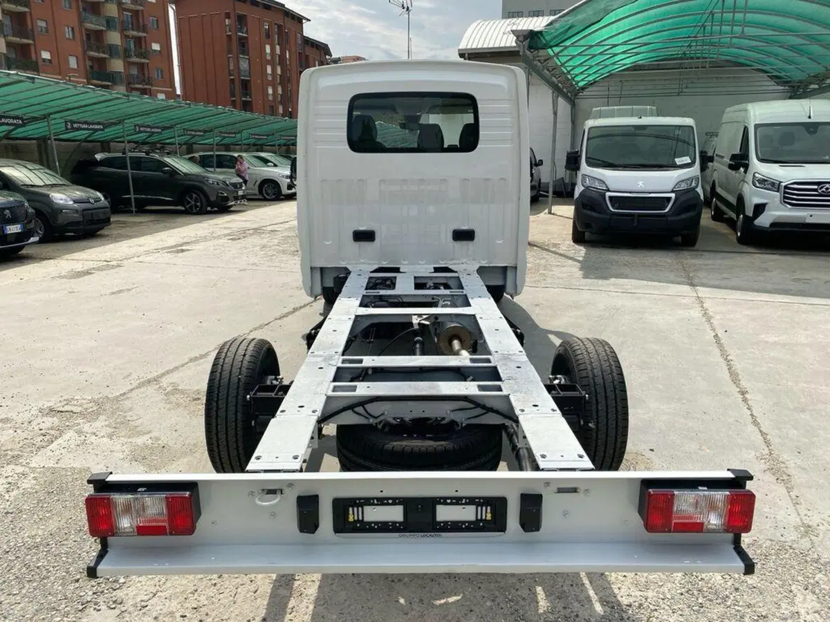 Maxus Deliver Cabinato nuova a Torino (8)