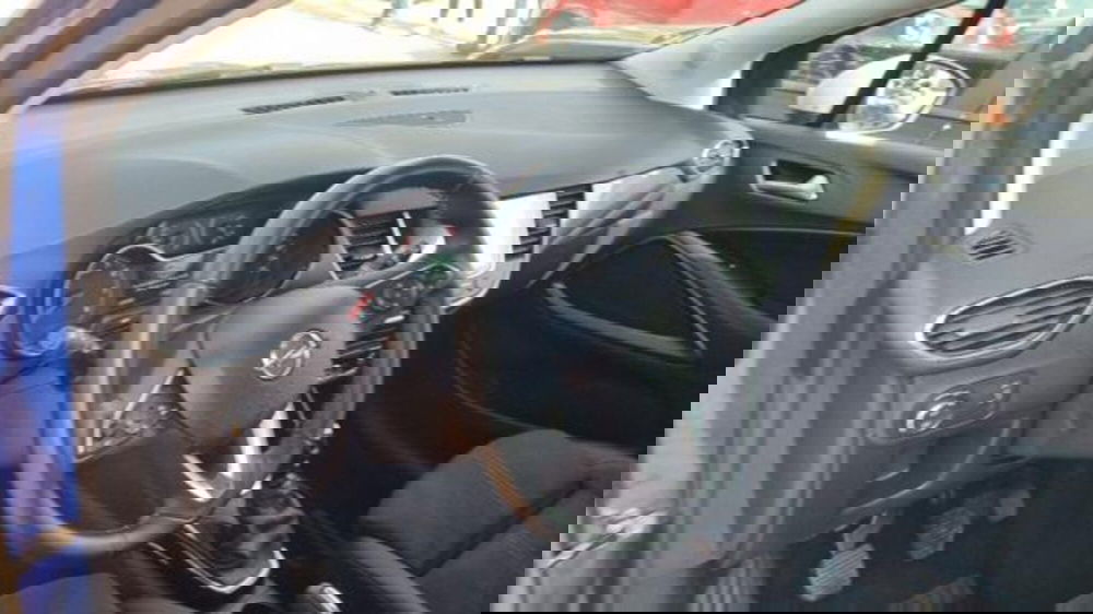 Opel Crossland usata a Savona (9)