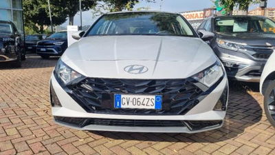 Hyundai i20 1.0 t-gdi 48V Connectline mt del 2024 usata a Savona