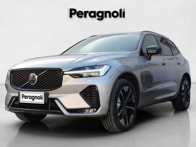 Volvo XC60 2.0 b5 Ultra Dark awd auto del 2025 usata a Firenze