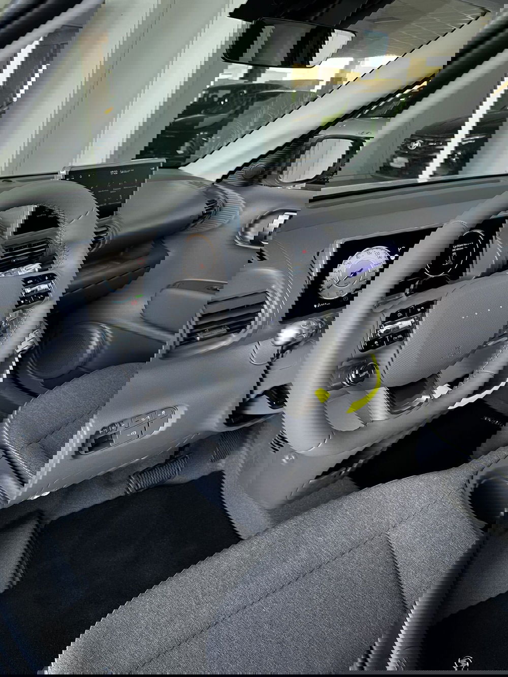 Hyundai Inster nuova a Vercelli (12)