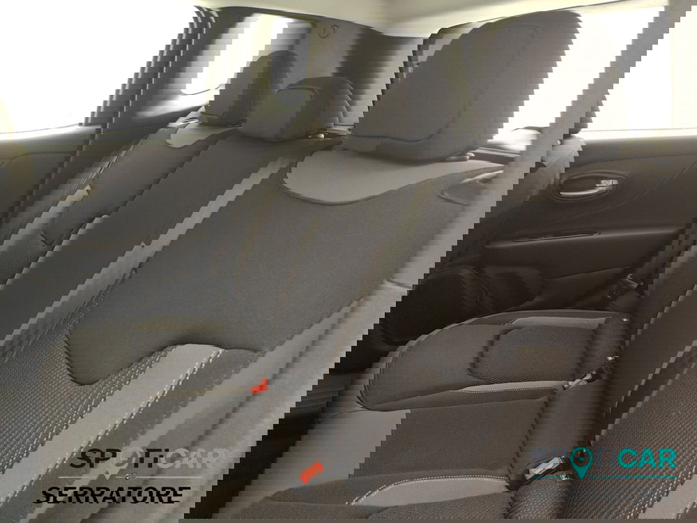 Jeep Renegade nuova a Como (12)