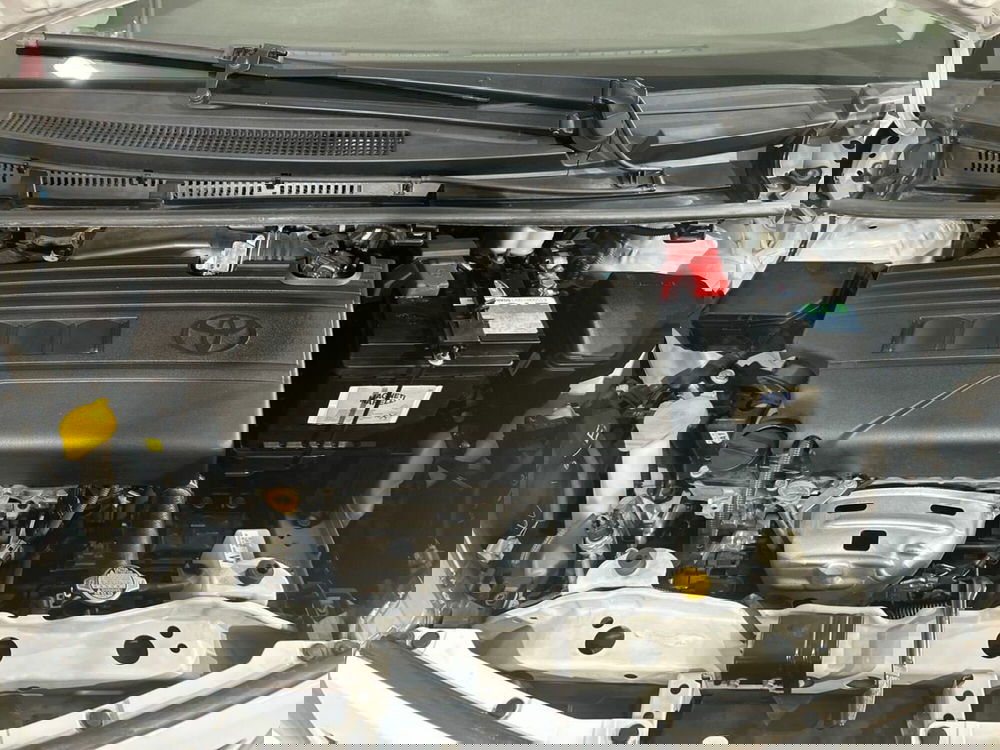 Toyota Yaris usata a Lecco (15)