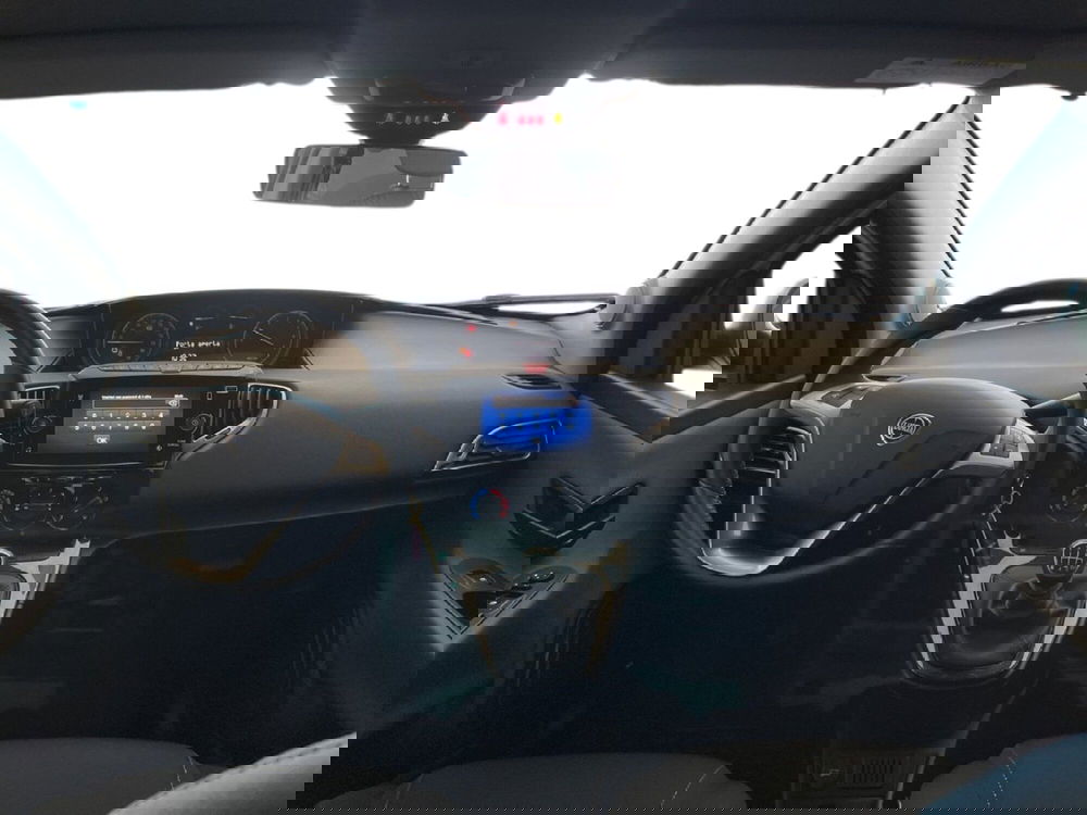 Lancia Ypsilon usata a Torino (10)