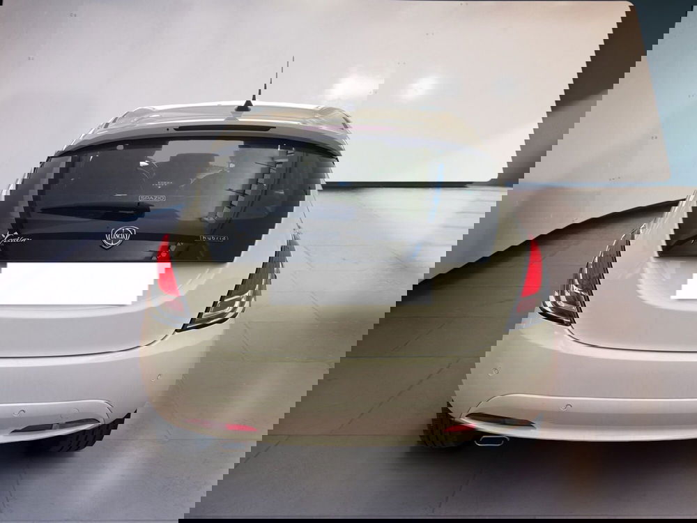 Lancia Ypsilon usata a Torino (5)