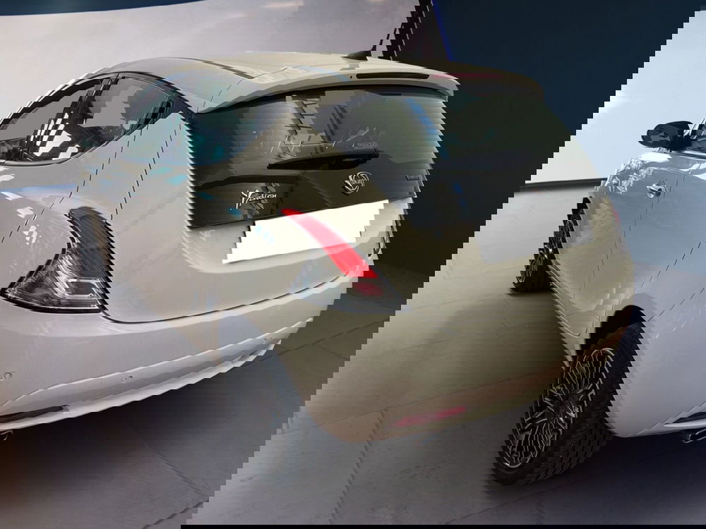 Lancia Ypsilon usata a Torino (6)