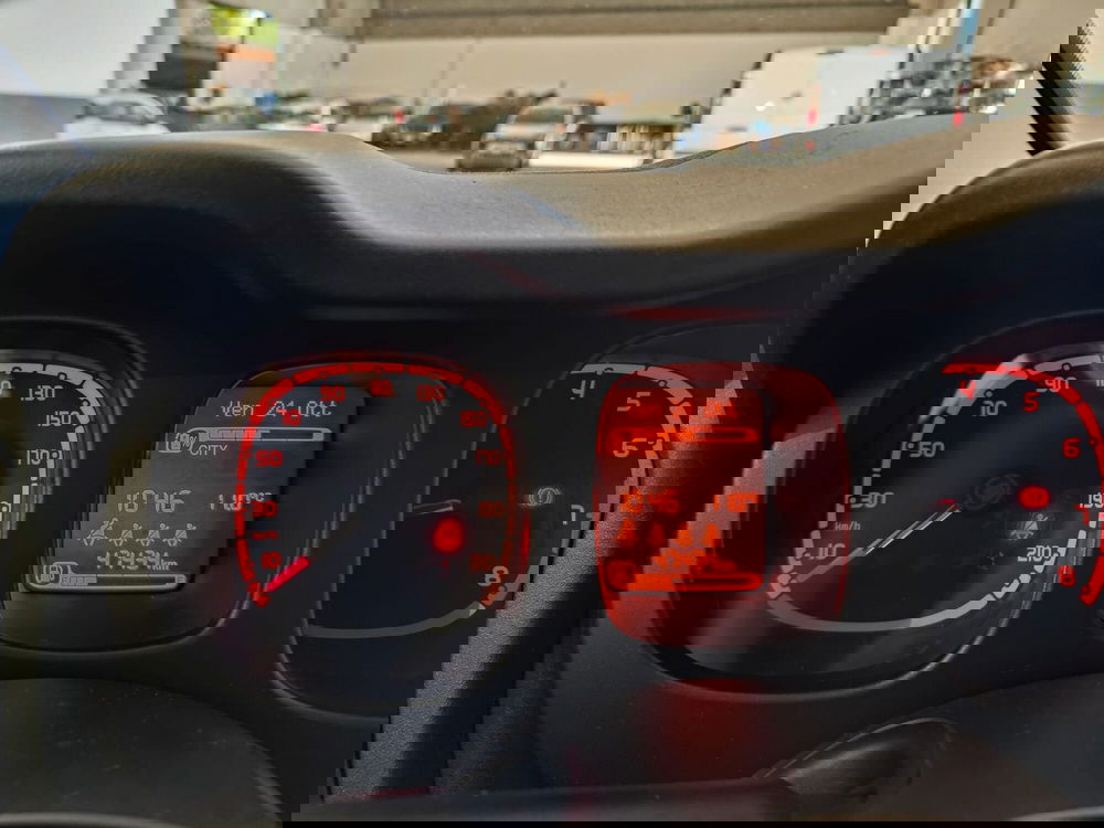 Fiat Panda Cross usata a Milano (14)