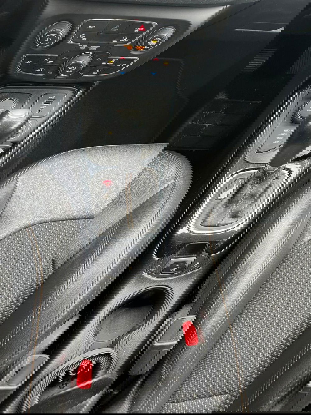 Jeep Compass usata a Milano (17)