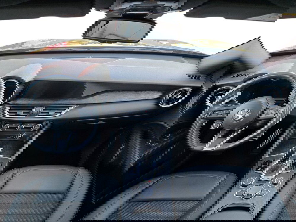Alfa Romeo Stelvio usata a Pistoia (10)