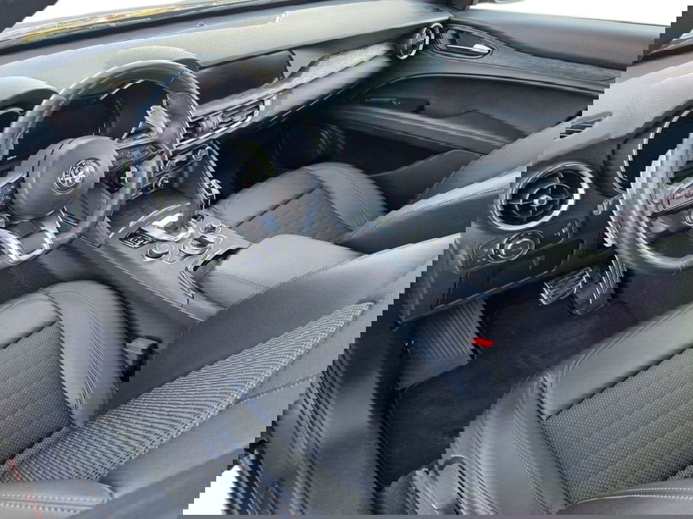 Alfa Romeo Stelvio usata a Pistoia (11)