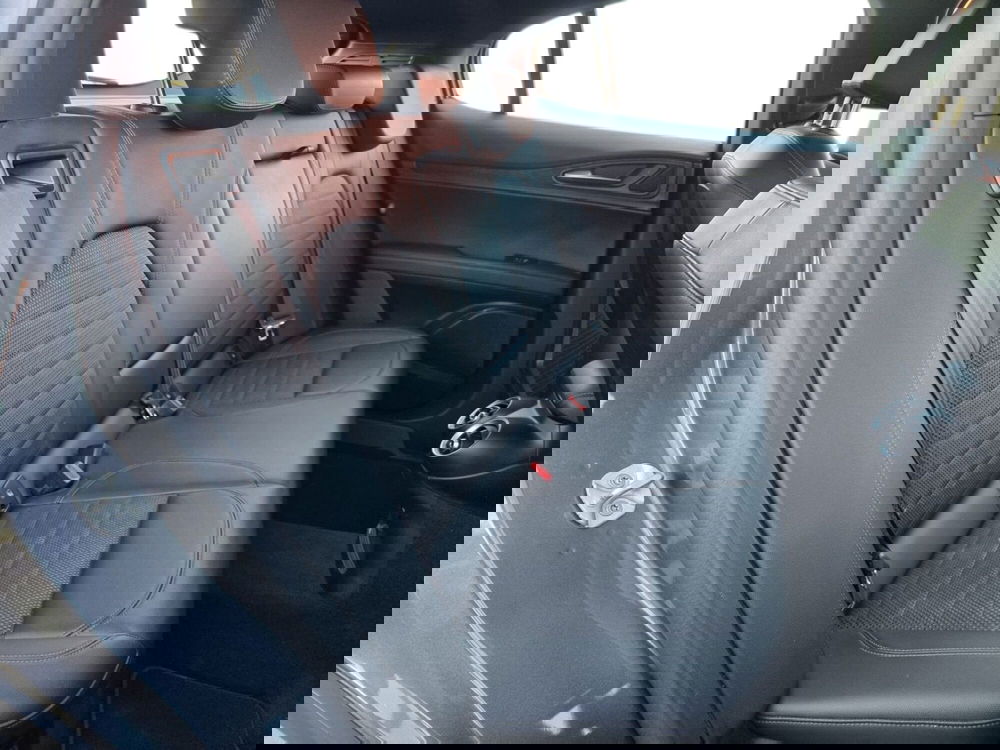 Alfa Romeo Stelvio usata a Pistoia (13)