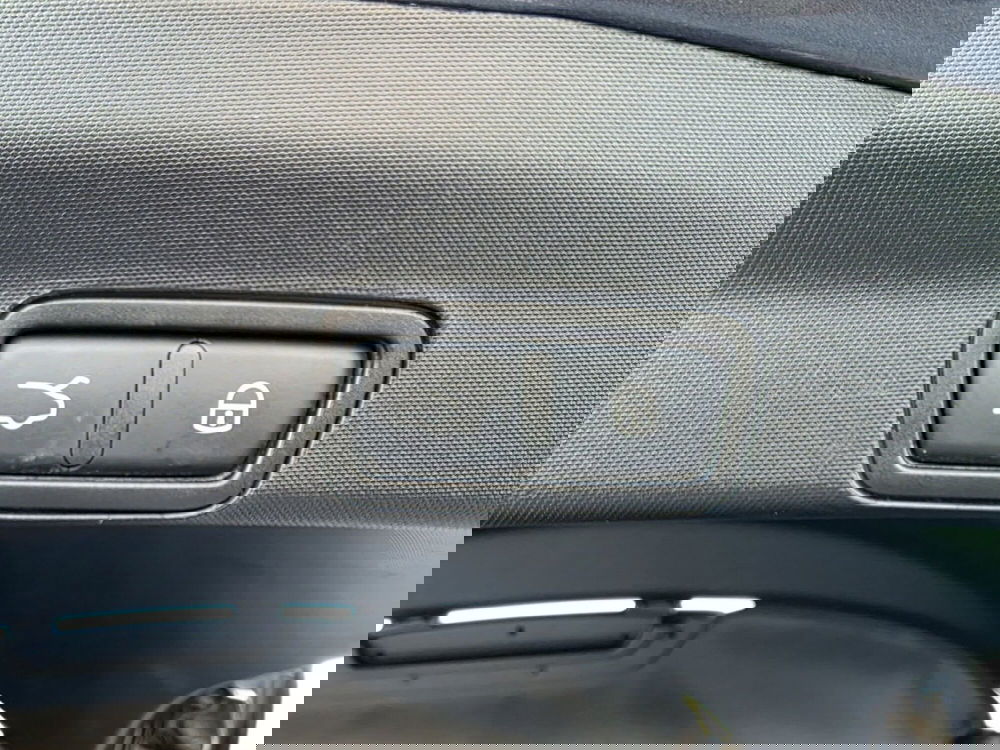 Alfa Romeo Stelvio usata a Pistoia (16)