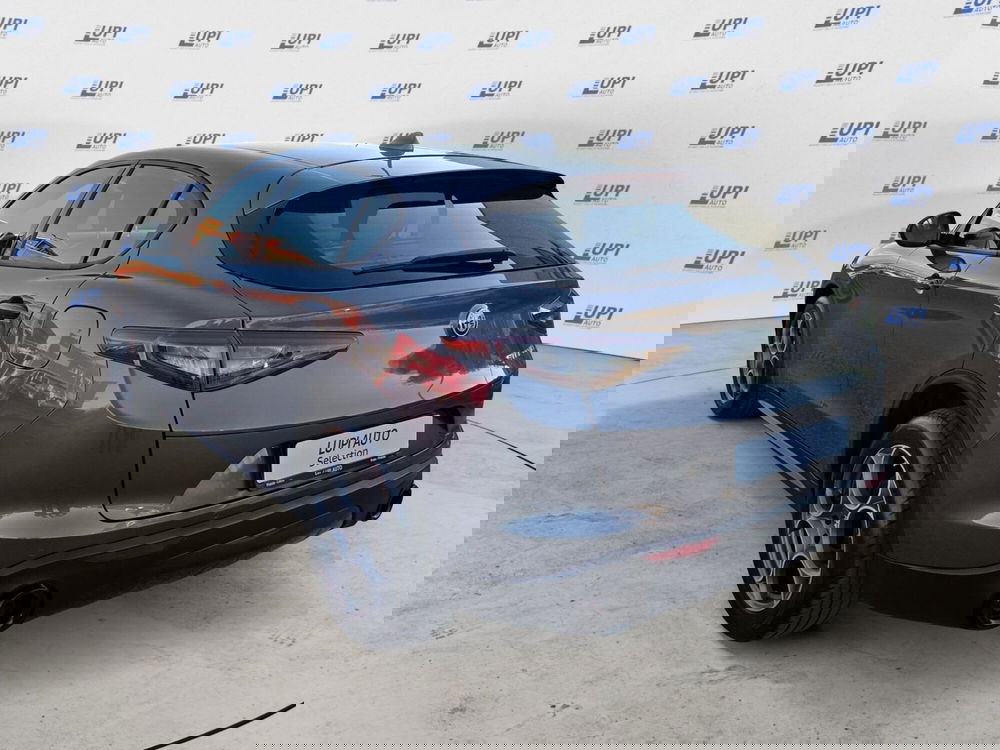 Alfa Romeo Stelvio usata a Pistoia (3)