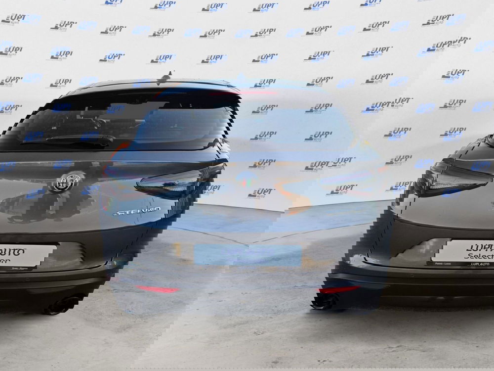 Alfa Romeo Stelvio usata a Pistoia (4)