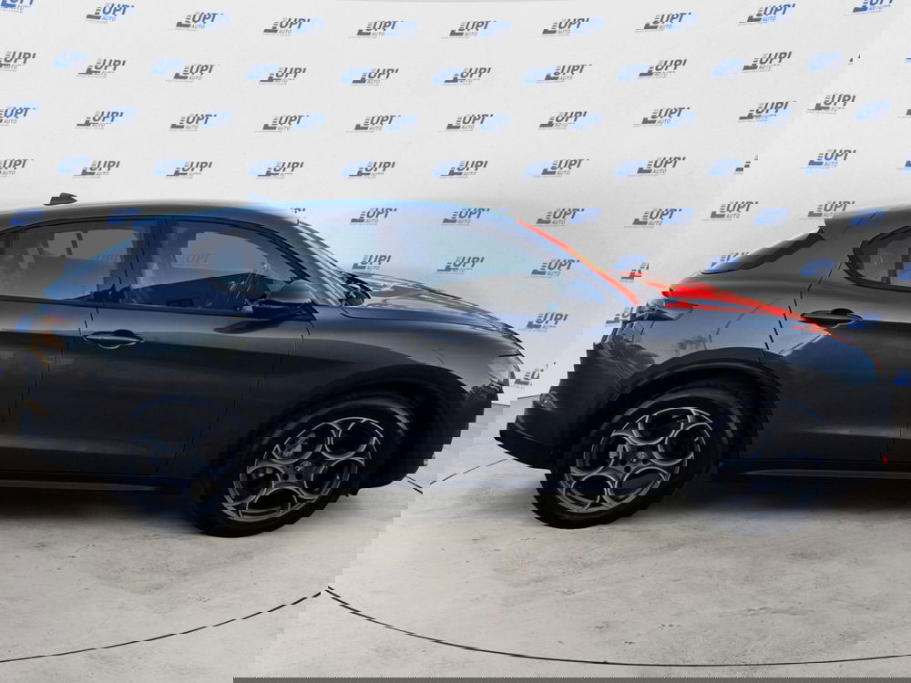 Alfa Romeo Stelvio usata a Pistoia (6)