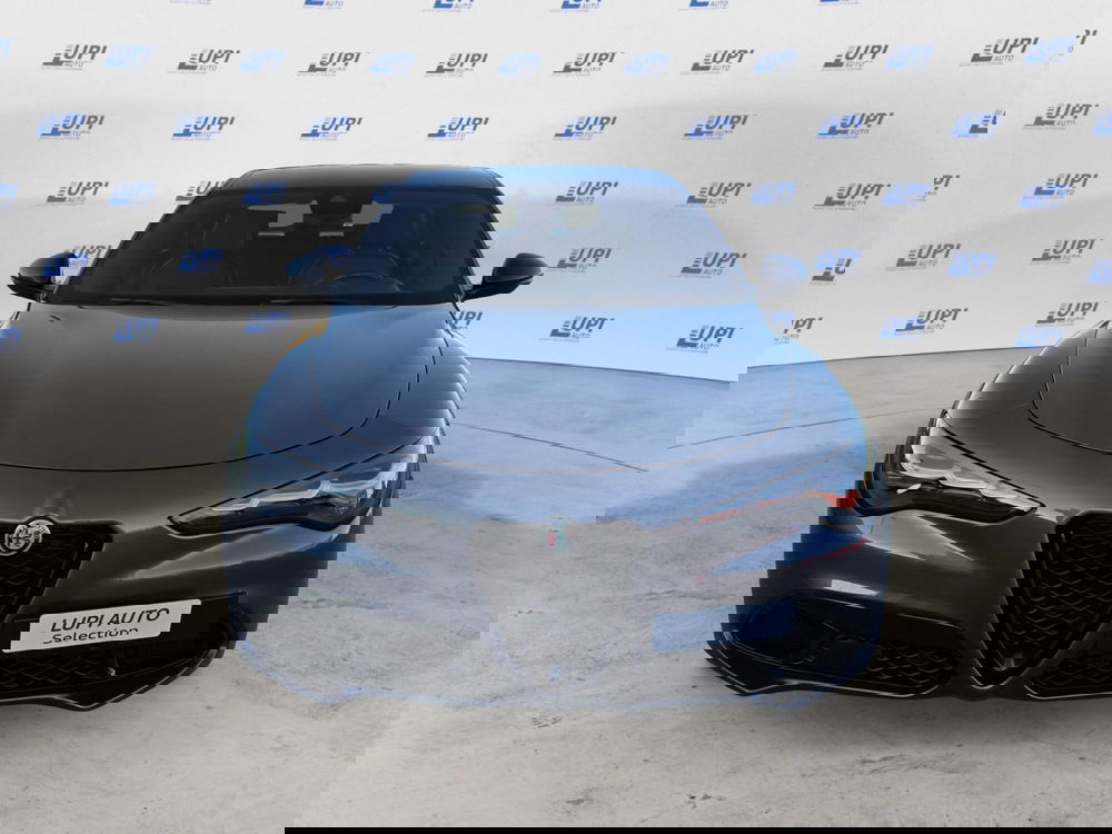 Alfa Romeo Stelvio usata a Pistoia (8)