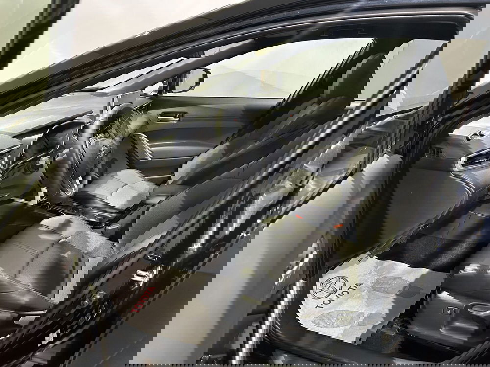 Toyota Corolla Cross Hybrid usata a Milano (12)