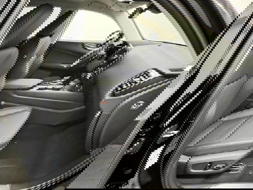 Lexus NX usata a Cremona (11)